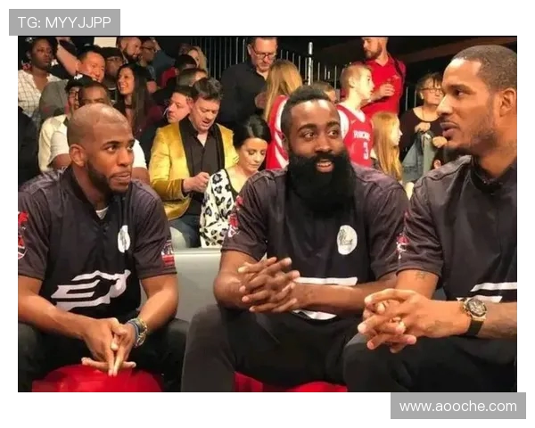 詹姆斯父子训练揭秘！哈登大学队友竟是幕后关键推手(1)