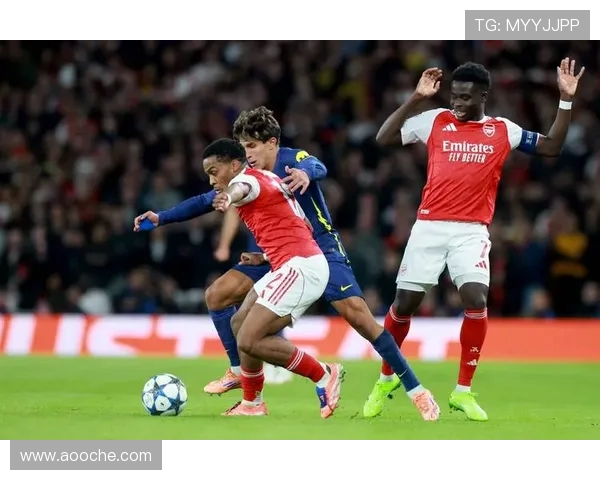 马竞 500 万欧报价罗伯逊!红军铁卫或成西蒙尼左路新援